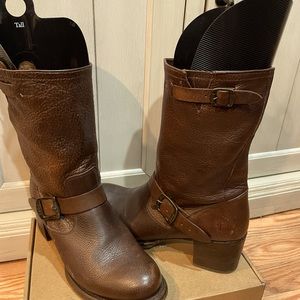 Frye Vera short boot